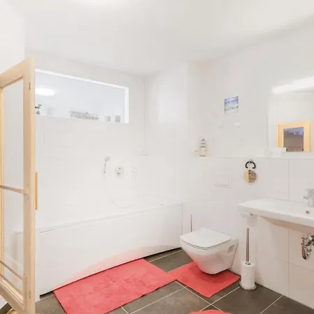 Nice In Ostseeresort With 2 Bedrooms, Sauna And Wifi *