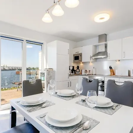 Nice In Ostseeresort With 2 Bedrooms, Sauna And Wifi 公寓